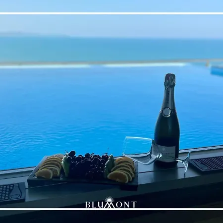 Luxury Rooftop Suites By Blumont Shkallnur