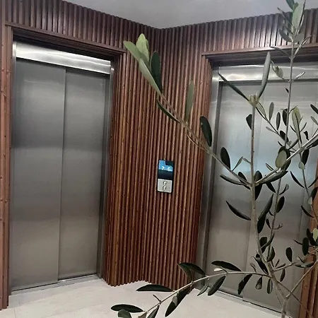 Luxury Rooftop By Blumont Hotel Škalngur