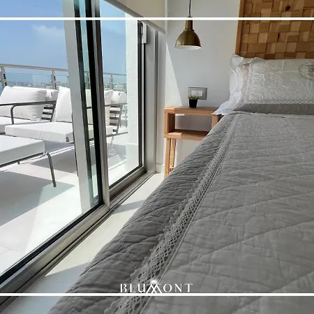 Hotel Luxury Rooftop Suites By Blumont Shkallnur
