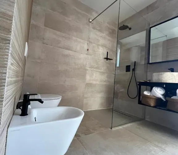 Hotel Luxury Rooftop Suites By Blumont