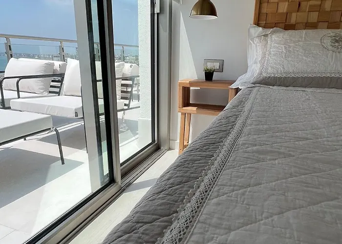 Luxury Rooftop Suites By Blumont Hotel