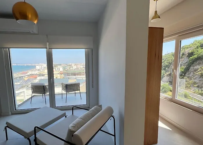 Luxury Rooftop Suites By Blumont Shkallnur